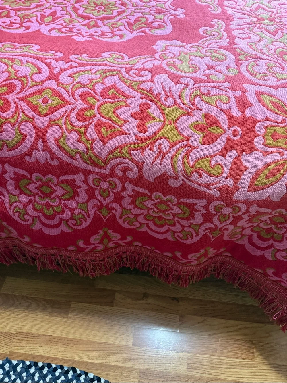Sears Bellissimo Italian brocade Full/Queen Bedspread
